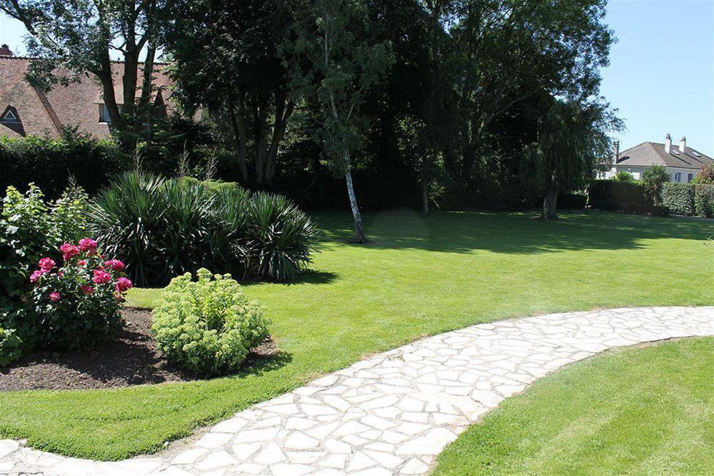 Logis Hotel & Restaurant - Le Relais De Montigny Montigny  المظهر الخارجي الصورة